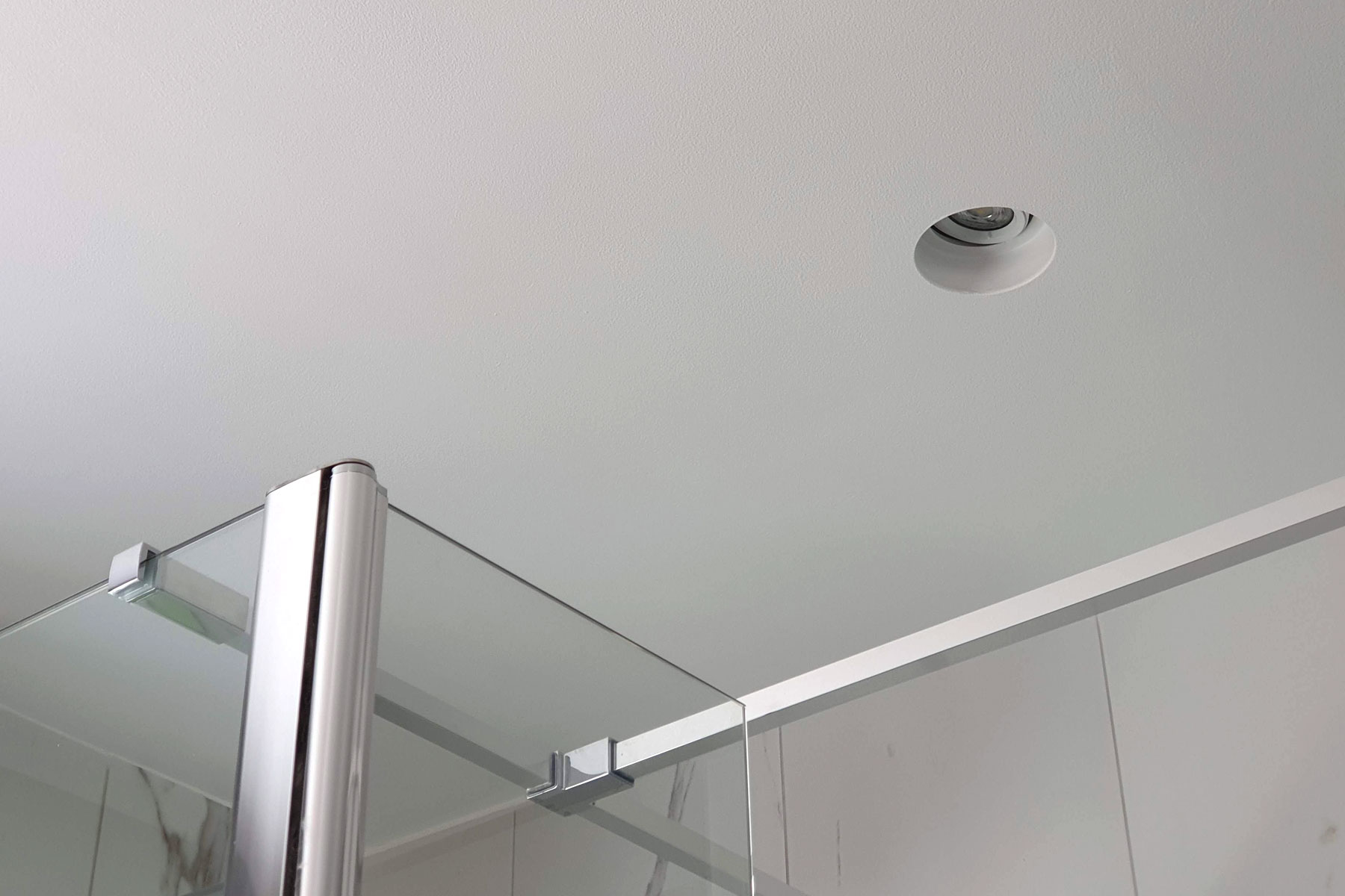 CM_BATHROOM_LIGHTS